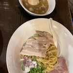 Ramen Gutara - 