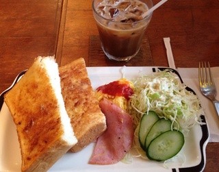 Cafe Etroa - モーニングセット550円