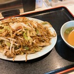 くっちゃん - 料理写真:焼きそば単品