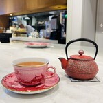 SALON BAKE & TEA - 