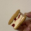 Very Ruby Cut - 料理写真:いちごバダーサンド！分厚い！神食感！こりゃたまらんわね！