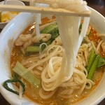 シヤー・トムヤムクン・ポーチャナー - 麺は長め