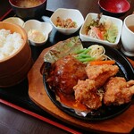 はなはな食堂 - 料理写真:ハンバーグ&カラアゲセット