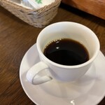 コーヒーハウス ユーコン - ブレンドコーヒー　これも、さすが。喉に当たらない。芯がしっかりしてる、旨みがある、空虚感がない、まろやか。雑味がない、後味スッキリ。