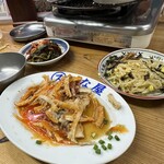 スタミナ料理・もつ焼き いな屋 - 