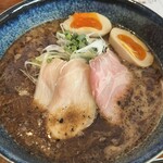 ラーメン 感動の鶏虜 - 