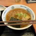 日高屋 - 半ラーメン。単品なら、230円。