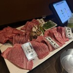 Sumibi Yakiniku Hiyoriya - 