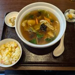 栄慶 - 五目湯麺＋ミニ炒飯＋α