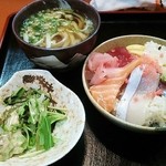 魚晴 - ちらし寿司定食７００円♪