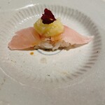 Nishimura Sushi Toki - シマアジ。柚子胡椒がうまくきいてる。揚げなすとの相性もよい。