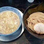 豚のオオモリ製作所 - 料理写真:豚つけそば