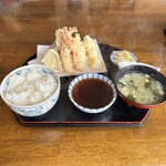 しなだ食堂 - 天ぷら定食（みそ汁付）1550円