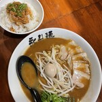 Eito Men Kamiyamachi Honten - サンマラーメンとそぼろご飯