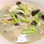 東海一品香 - 湯麺