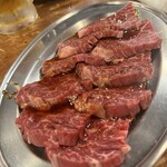 Horumon Yakiniku Bon - 