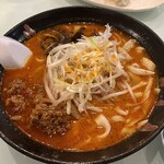 隆橋飯店 - 料理写真:刀削担々麺