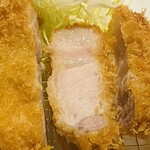 Age Fuku - 断面は肉汁と脂がじんわりです。