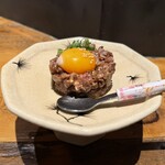 炭火焼きリリー - 和牛ユッケ　1530円