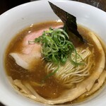 横浜 らぁ麵 めだか堂 - 熟麹もろみ醤油らあ麺¥1100