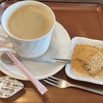 京甘味 文の助茶屋 - コーヒーは嬉しいわらび餅付き