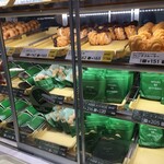 mister Donut Akishima Moritaun Shoppu - "店内"