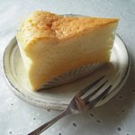 パティスリーカワグチ - フロマージュ　キュイ*ふわりと軽いけど濃厚なチーズケーキ(・∀・)