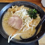 Marui - みそラーメン アップ