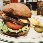 HAT Burger&Coffee Shop - 