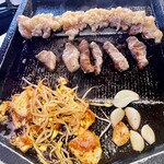 Korean Yatai Handsome Shibuya Ten - サムギョプサル2人前　量が少ない、、、