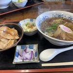 Fujikyu Shokudo - ミニ焼肉丼　ラーメン