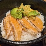 和カフェTsumugi  - 炙りサーモン＆アボカド丼♪