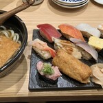 Sushi Sake Sakana Sugidama Tarumi Ten - うどん　＋　にぎりセット