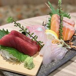 Tempura to Sashimi Itamae Ryori Uoten - 