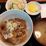 MIR CAFE - 豚丼　600円　2014/05