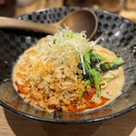 名驛式担々麺 しゃち福 - 