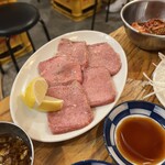 生焼きホルモン元家 別邸 - 