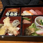 Sushi Tsukiji Nihonkai Chibaekimaeten - 