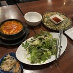 COSARI NEW KOREAN TABLE TOKYO - 