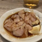 和風もつ料理 あらた - 『ミノ湯引き』湯通ししていない湯引き！刺身旨い◎