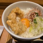 博多やりうどん別邸 - 華味鳥とり天たまご飯(アップ)