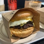 eggslut Shinjuku Sazanterasu Ten - 