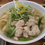 やまや製麺所 - 料理写真:鶏だしの優しい味わい♪