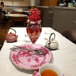 SALON BAKE & TEA - 