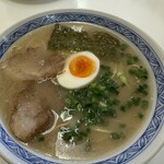 丸徳ラーメン - 料理写真: