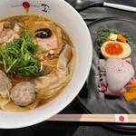 japanizu coba nudoru tsuta - 特製トリュフ雲呑醤油Soba 