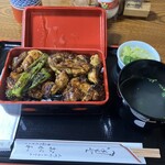 おが和 - 焼鳥重(肉増し)¥1,500