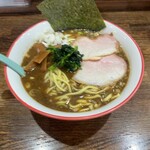 豚骨醤油ラーメン まじめ家 - 