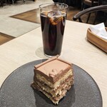 トップスカフェ - 看板メニューの「チョコレートケーキ」