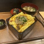 串打ちジビエと鰻串 新宿寅箱 - 